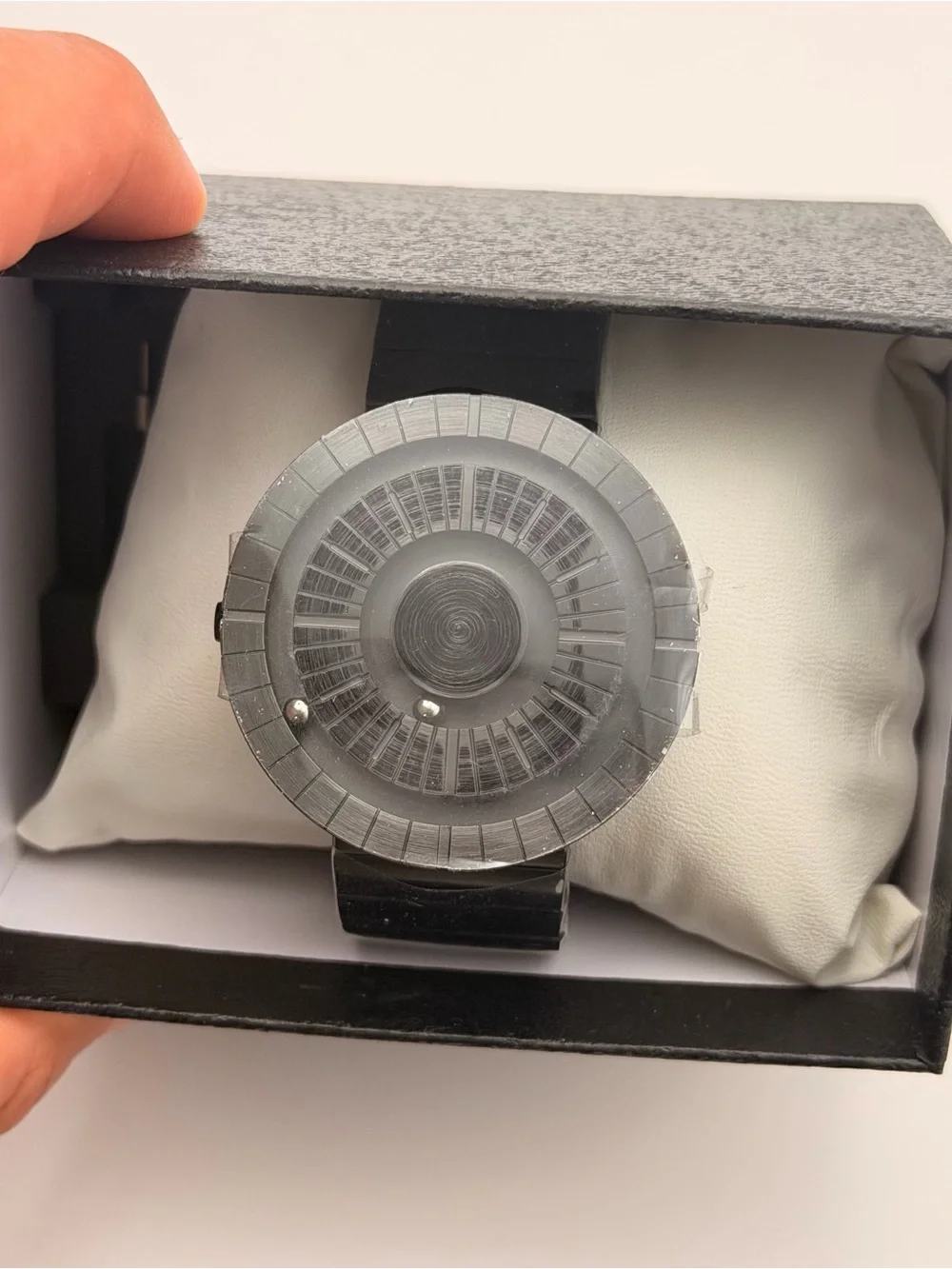 EUTOUR Magnetic Ball-bearing Wristwatch, Black, New in Box
